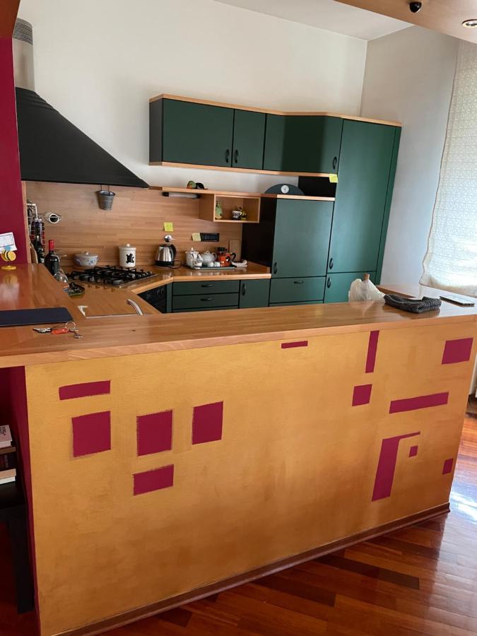 Zen Apartment Located In Turin Pre Hill Exterior foto